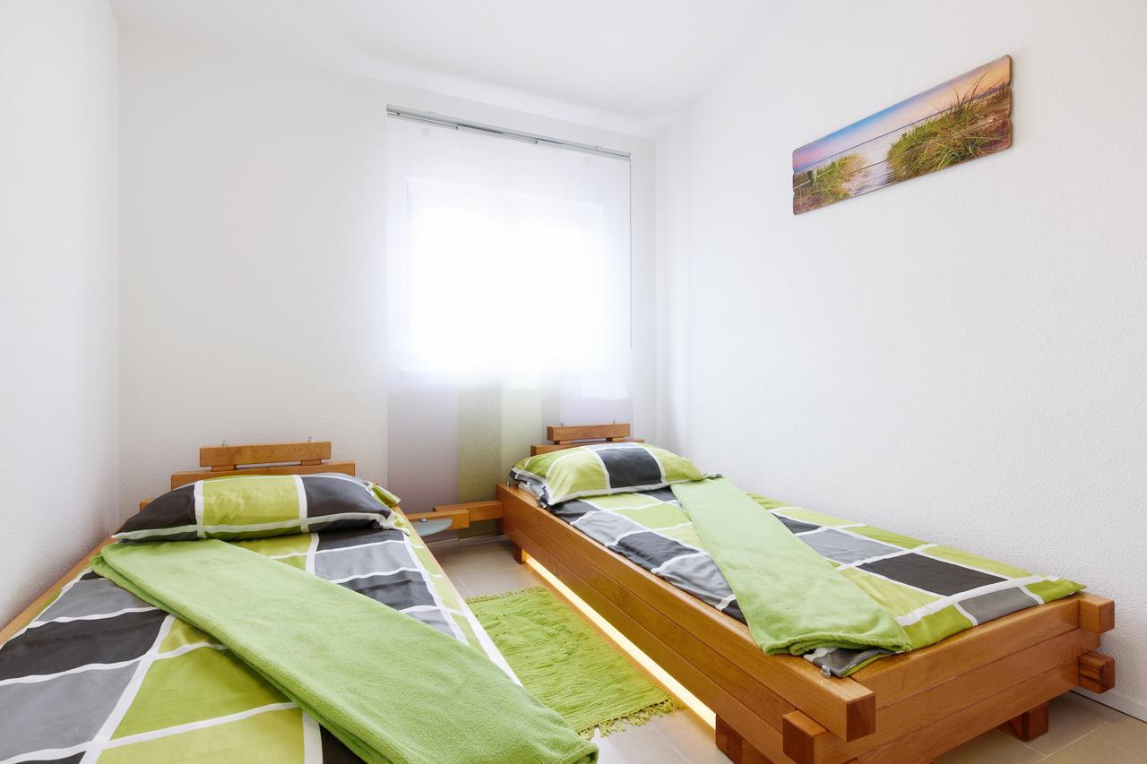 Studio Apartment Maslina Gornji Karin Exterior photo